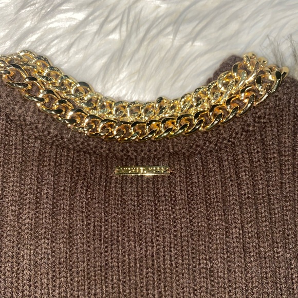 Michael Kors Fur Lined Vest with Gold necklace - Picture 5 of 6